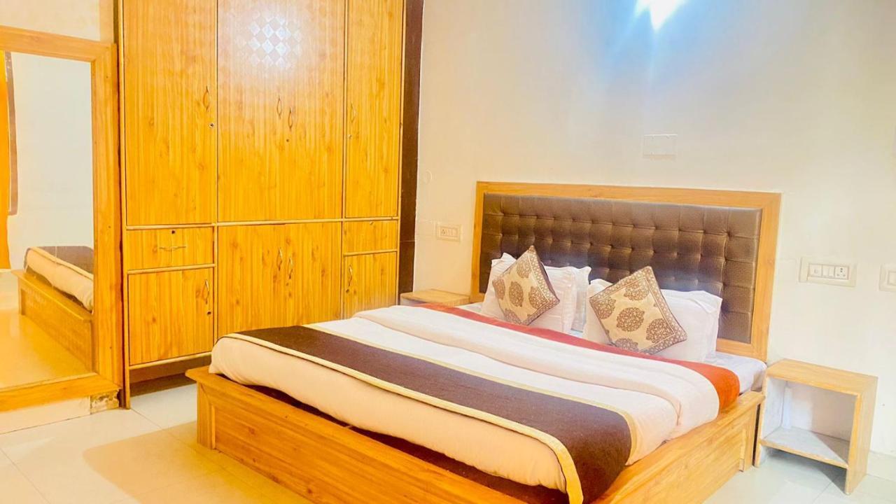 Hotel Purnima Riverside 카솔 외부 사진