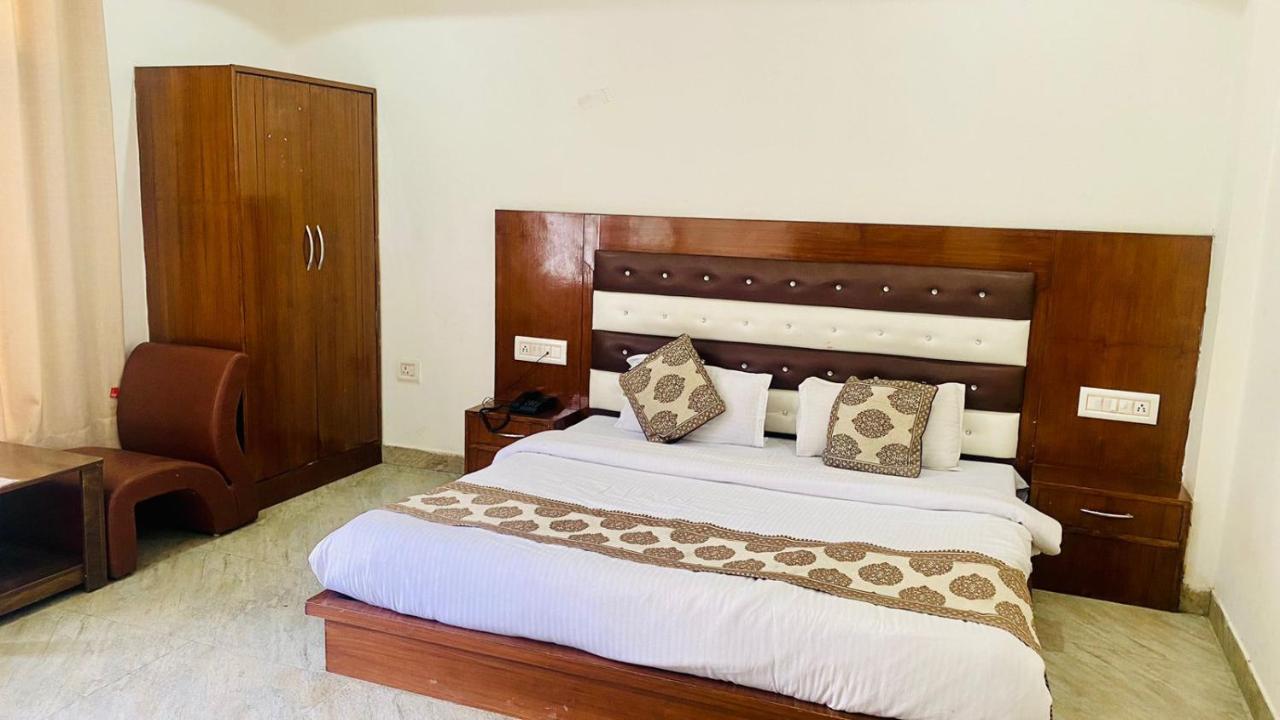 Hotel Purnima Riverside 카솔 외부 사진