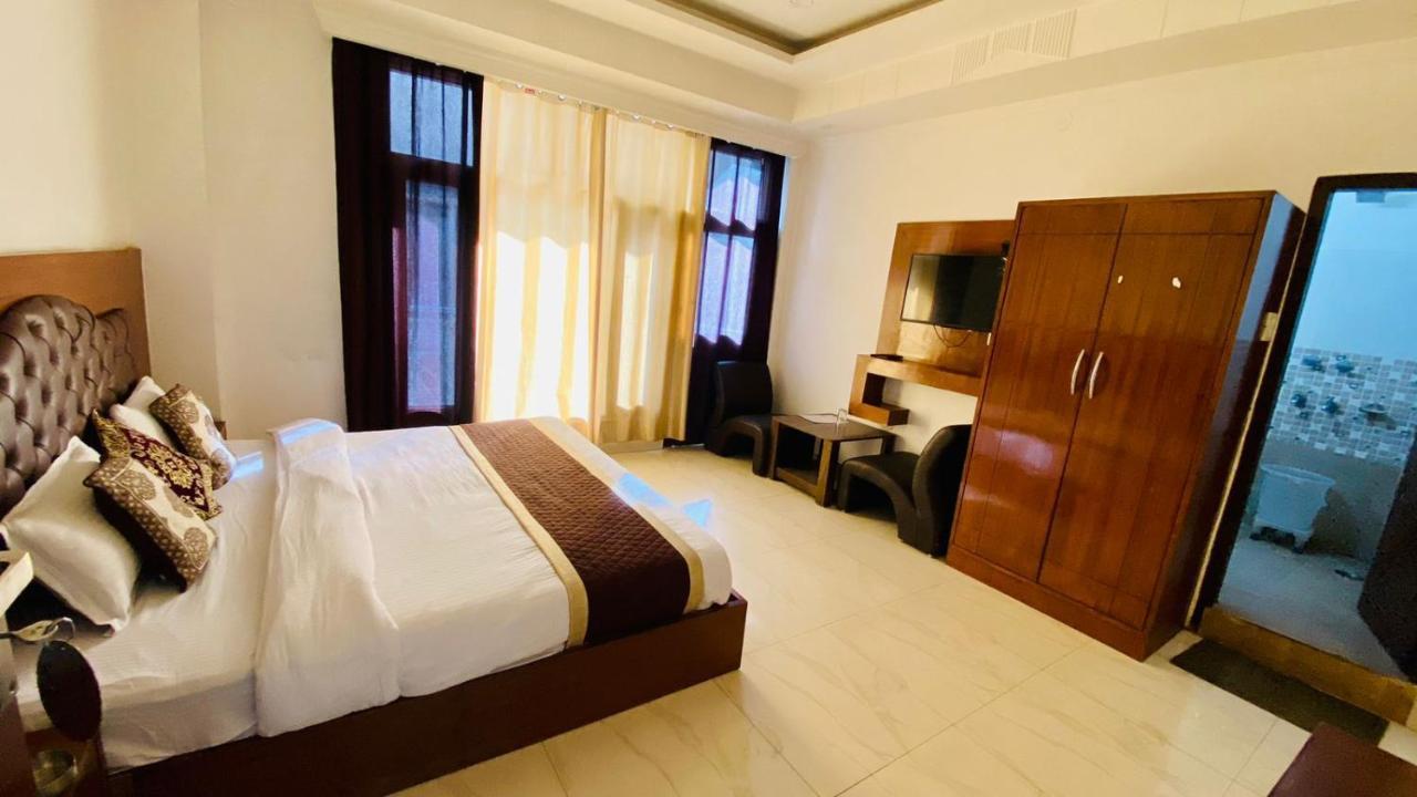 Hotel Purnima Riverside 카솔 외부 사진