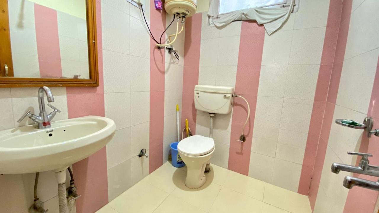 Hotel Purnima Riverside 카솔 외부 사진
