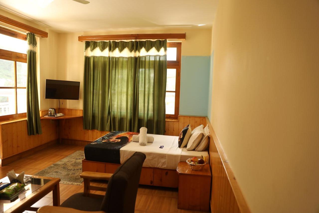 Hotel Purnima Riverside 카솔 외부 사진