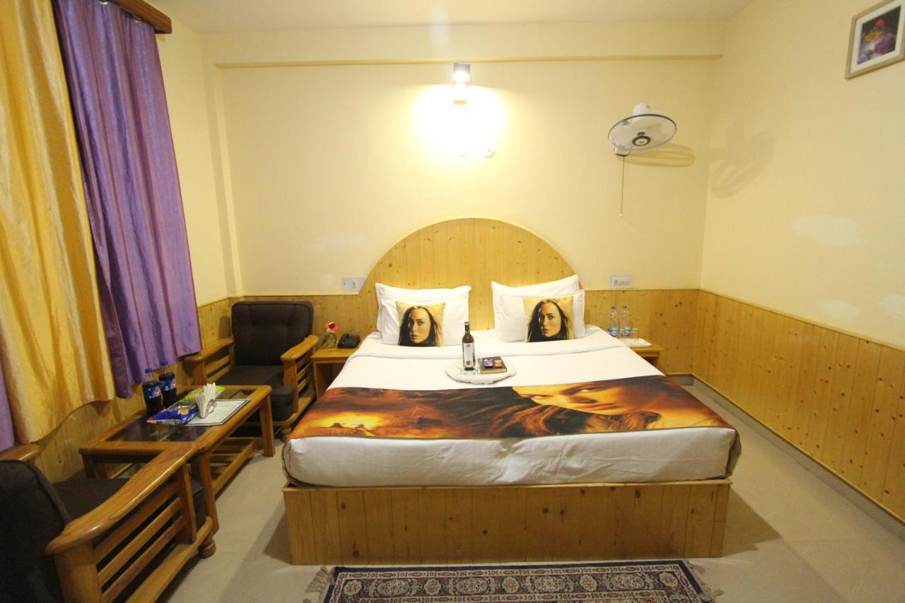 Hotel Purnima Riverside 카솔 외부 사진