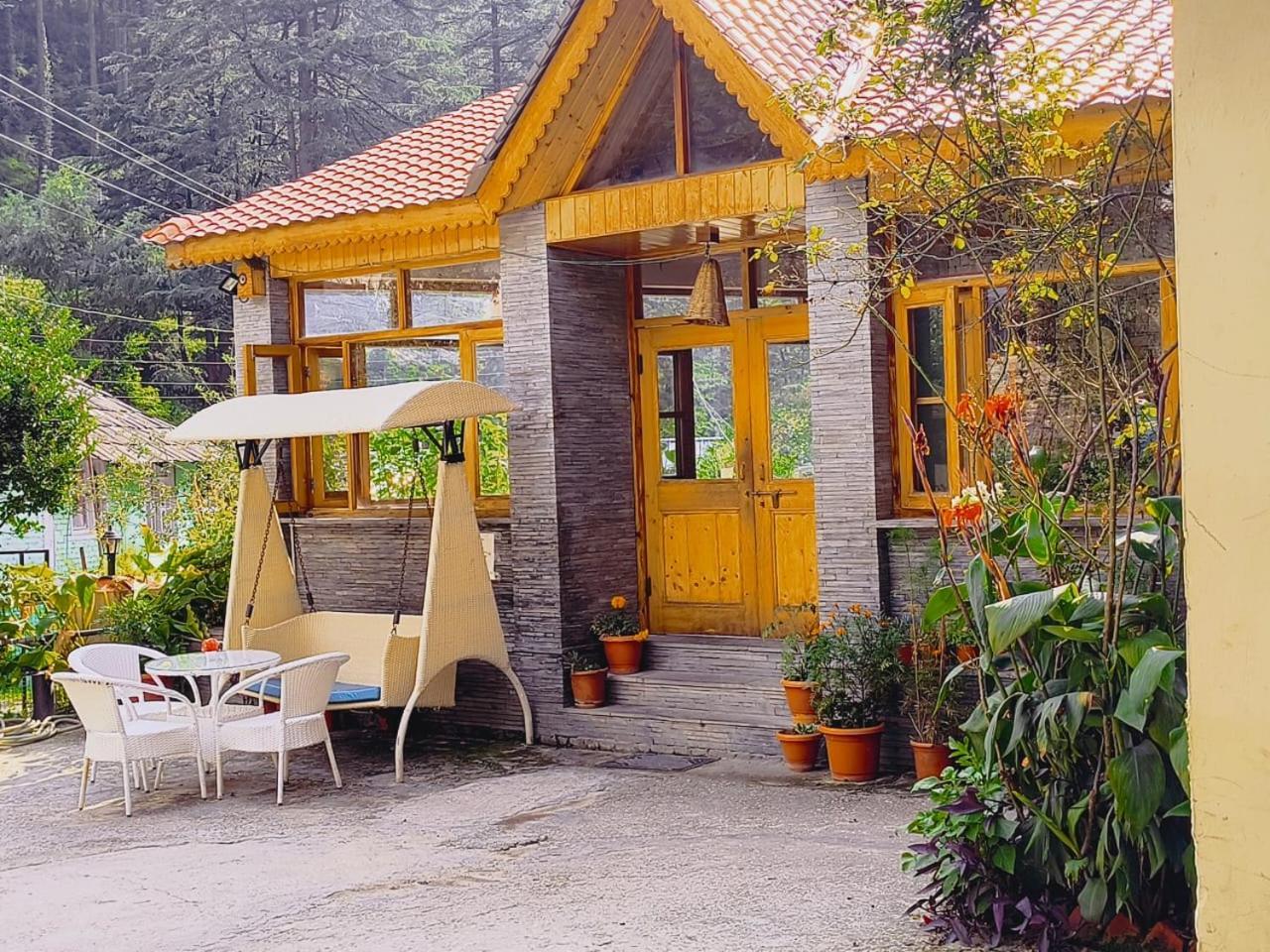Hotel Purnima Riverside 카솔 외부 사진