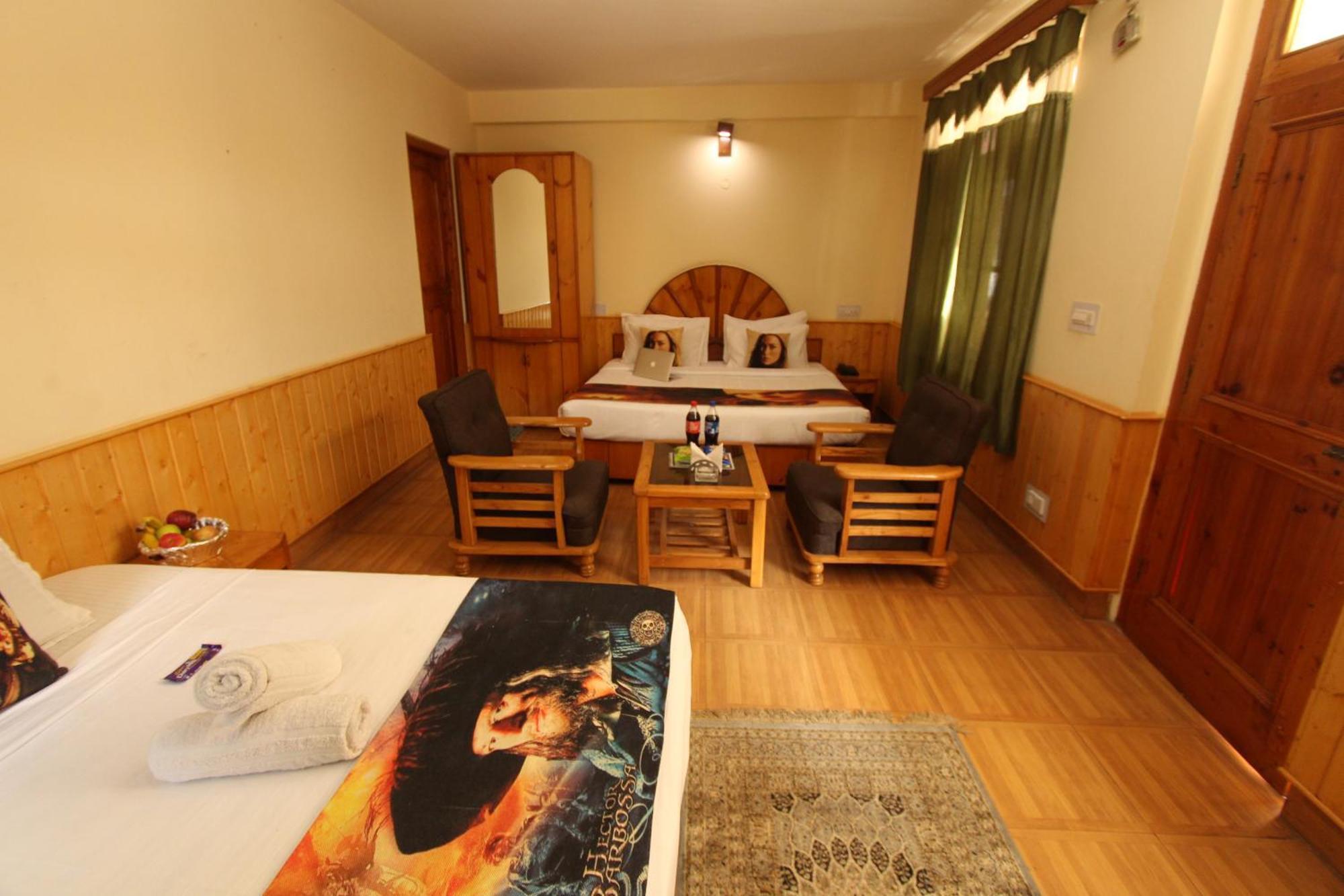 Hotel Purnima Riverside 카솔 외부 사진